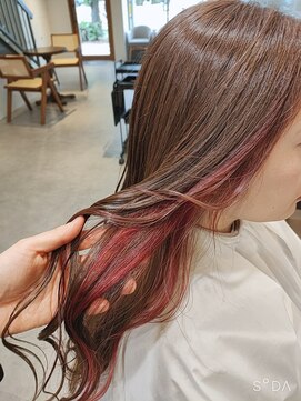 ヘアーズクリッツア(HAIR'S CKRIZIA) さりげなくイヤリングカラー