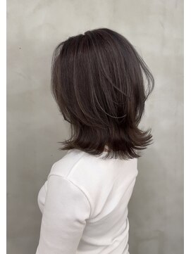 イキプラスディードットログ 大和八木駅前店(ikii+D.Log) ミディアム レイヤー ひし形シルエット