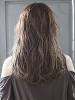 シェルク バイ シャッセ(cerc by SASE) レイヤーカット