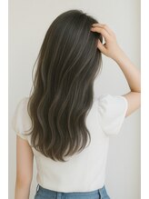 話題の脱白髪染めもカラーリストが専任で担当！細かく繊細なハイライトは他サロンではできません