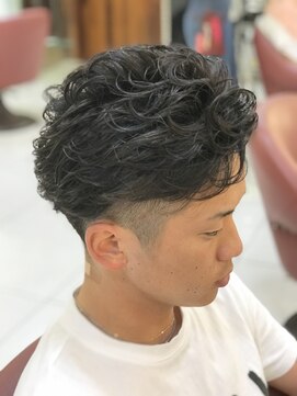 クオリス 上福岡店(QUALIS) 爽やか◎メンズパーマスパイラルパーマ×アップバング好感度