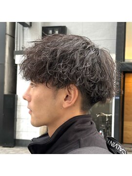 イーラ(era) メンズ刈り上げマッシュ眉毛