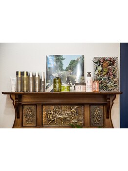 丁寧な頭皮マッサージと炭酸の力で、健康頭皮＆美髪へ…。この先も、もっと美しいヘアスタイルに♪