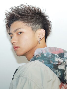 リップス 池袋(LIPPS) 刈り上げツーブロック前下がりマッシュツイストスパイラルパーマ