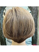 スタジオドーム(studio DOmE) 前下がりショートボブ/外国人風カラー/ミルクティー/30代/40代