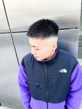 リコラックスビー(LICO LUXBE) クロップスタイルスキンフェード