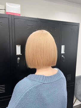 ワンズ ナゴヤ ヴィラ 名古屋栄(ONE's NAGOYA VILA) シアーカラー/カール/セミディ/姫カット