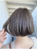 ナチュラルボブ×オリーブグレージュハイライトカラー
