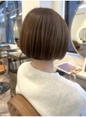 丸みショート ショートボブ オリーブベージュ 透明感カラー
