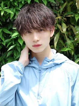 高技術×お手頃プライス★有名店出身のスタイリスト在籍の人気メンズ特化型サロン！【ツイストパーマ】