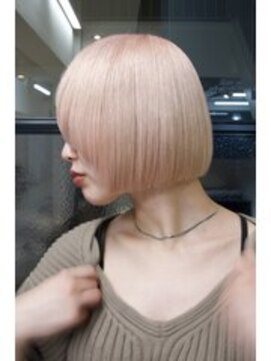 ラック 表参道(LUCK) ホワイトピンク/ブリーチ/ケアブリーチ/顔周り/20代