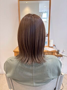 ビレア 尾張旭店(BELEA) 外ハネ/透明感カラー/ミルクティーブラウン