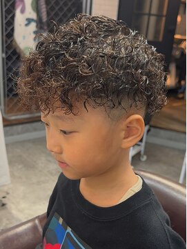 アミーゴ(AMIGO) キッズカット×キッズパーマ