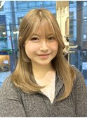 ベージュカラーハイトーン