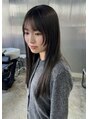 コム(COM) 顔まわりのニュアンスが可愛いですよね。