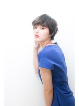 ボンヌーベル 【Bonne Nouvelle】ラフ束感ボブ×無造作くせショート