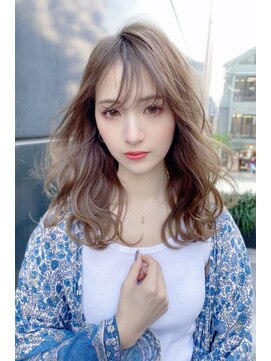 クーエフー(coo et fuu) フリンジウェーブにシースルーバングで大人かわいいセミロング藤