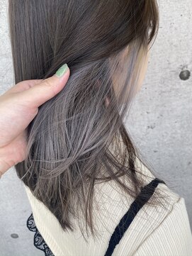 エンリー(ENlee) 【川瀬莉穂】グレー×イヤリングカラー