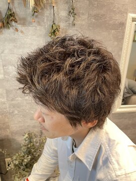 ワンアップ(1-UP) メンズウルフパーマ