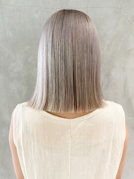 アルバム 渋谷パルコ(ALBUM) ホワイトロブ_チェリーブラウンフェミニンロング_ba354201