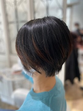 ルシードスタイル グローバルディー 稲毛店(LUCIDO STYLE GLOBAL.D) 前下がりショート/小顔カット【稲毛】