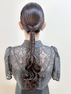 ディア(.eer) タイトアレンジ // コイル × ローポニー (編みおろし)