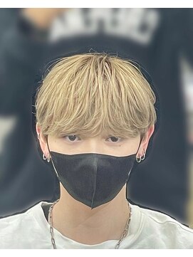 センス 渋谷 宇田川交番前(SENSE) 韓国メンズヘア/カルマパーマ/ニュアンスパーマ*渋谷/MEN'S/眉毛