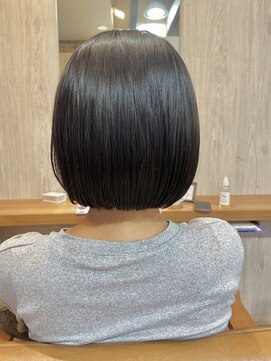 ヴィサージュクルー(VISAGE crew) 艶のあるボブデザイン！