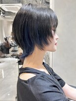 ユーフォリア 新宿店(Euphoria) ネイビーブルー/インナーカラー/マッシュウルフ/ミニウルフ