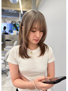 ヴァイス 新宿店(VAICE) Greige