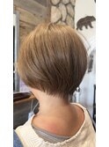 ショートボブ