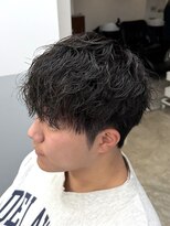 ノイセル(Noisyle)&nbsp;MEN’S HAIR/波巻きツイストスパイラル/リバースセンターパートO