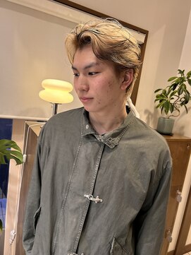 アフェクション 大曽根店 ミディアムレイヤーハッシュカットワインレッドt52