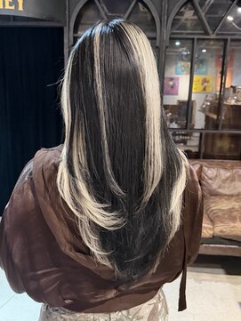ノラ ヘアーサロン(NORA HAIR SALON) ハイトーン抜きっぱなしデザインカラーブロックカラーインナー