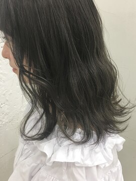 ブルーフェーセス 表参道(blue faces) 『bluefaces』 スモーキーラベンダーグレージュ