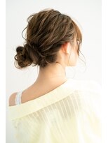 リトル アイズミ バイ ヴィーヴル(little aizumi by BIVRE)&nbsp;ざっくり三つ編みシニヨン