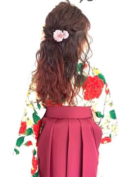 ラシェンテ エイジア 高槻(La Sente Aja) ハーフアップ