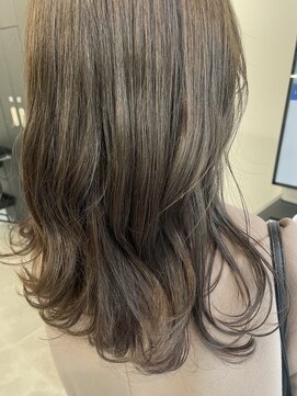 ガーデン タチカワ(garden tachikawa) ニュアンスカラー×グレージュ