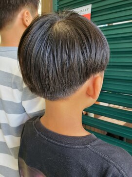 バーバースマイルケーアンドケー(BARBER SMILE K&K) ツーブロックマッシュ