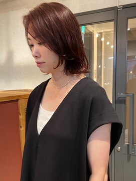 アトリエ(atelier.) 顔周りレイヤーカット　外ハネボブ　アップバング　20代30代
