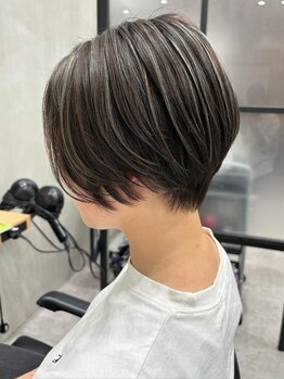 ミット 尾道2号店(mitt)の写真/《カット＋カラー￥7900～》毎日のセットも楽々に決まるから朝忙しい方やママさんにも大人気！