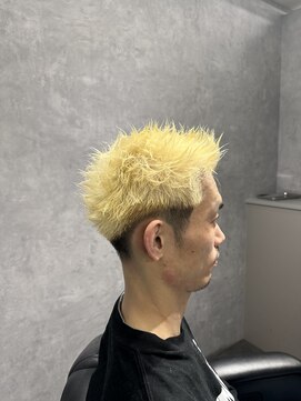 クロムトウキョウ ザ バーバー ネオン 新宿店(CHROM TOKYO the Barber ne/on) ハイトーンスパイキーショート