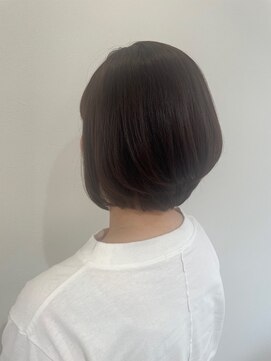 カウチ ヘアー ドレッシング(COUCH Hair Ｄressing) 女性らしいショートボブスタイル