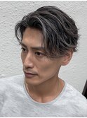 アップバングセンターパートメッシュ金髪ハイライト