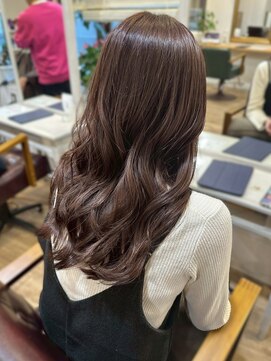 アッシュブラウンカラー 透明感カラー ツヤ髪 20代 髪質改善