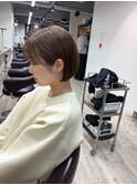 今っぽくて可愛い10代20代前下がりショートボブ／長崎