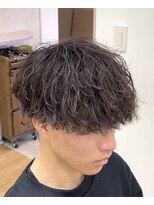 ヘアアンドフェイス ルースト(hair&face ROOST)&nbsp;MEN’S HAIR/サーフカール/刈り上げセンターパート/円町