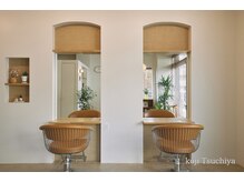 カームス(calms)の雰囲気（柔らかい光の差し込む、落ち着いた空間です［浦安/葛西/妙典］）