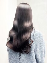 イロ バイ マグ(IRO by Mag)&nbsp;夏カラー先取り！透明感カラー×大人可愛い顔周りレイヤー