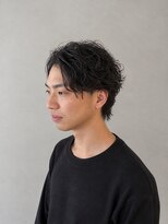 ニーイチイチ(211)&nbsp;メンズシャドウパーマ×センターパート